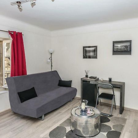 Studio Avec Vue Sur Les Arenes Arles Buitenkant foto