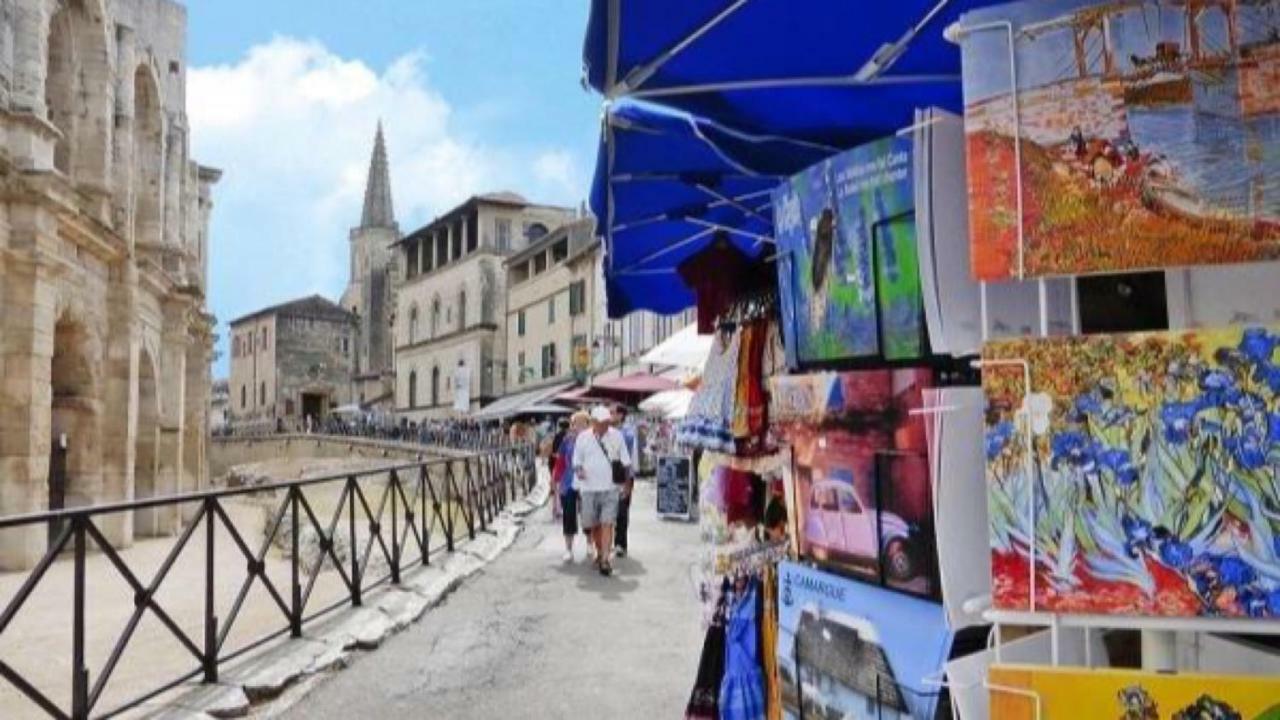 Studio Avec Vue Sur Les Arenes Arles Buitenkant foto